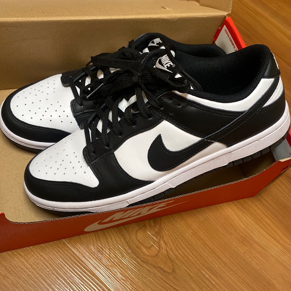 Nike dunk low panda